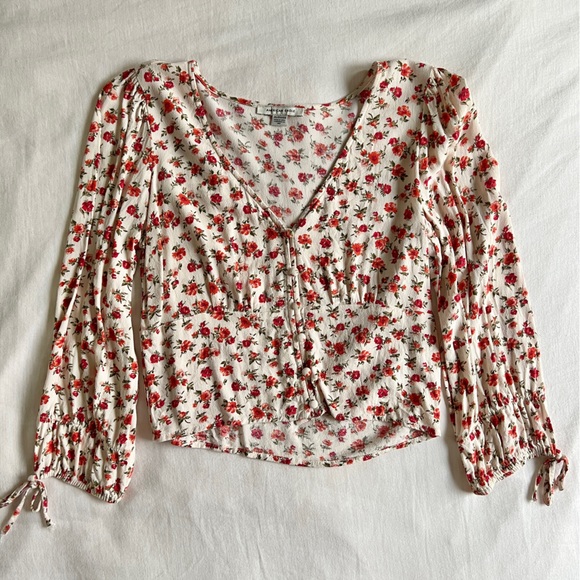 American Eagle Floral Button Top - Picture 1 of 6